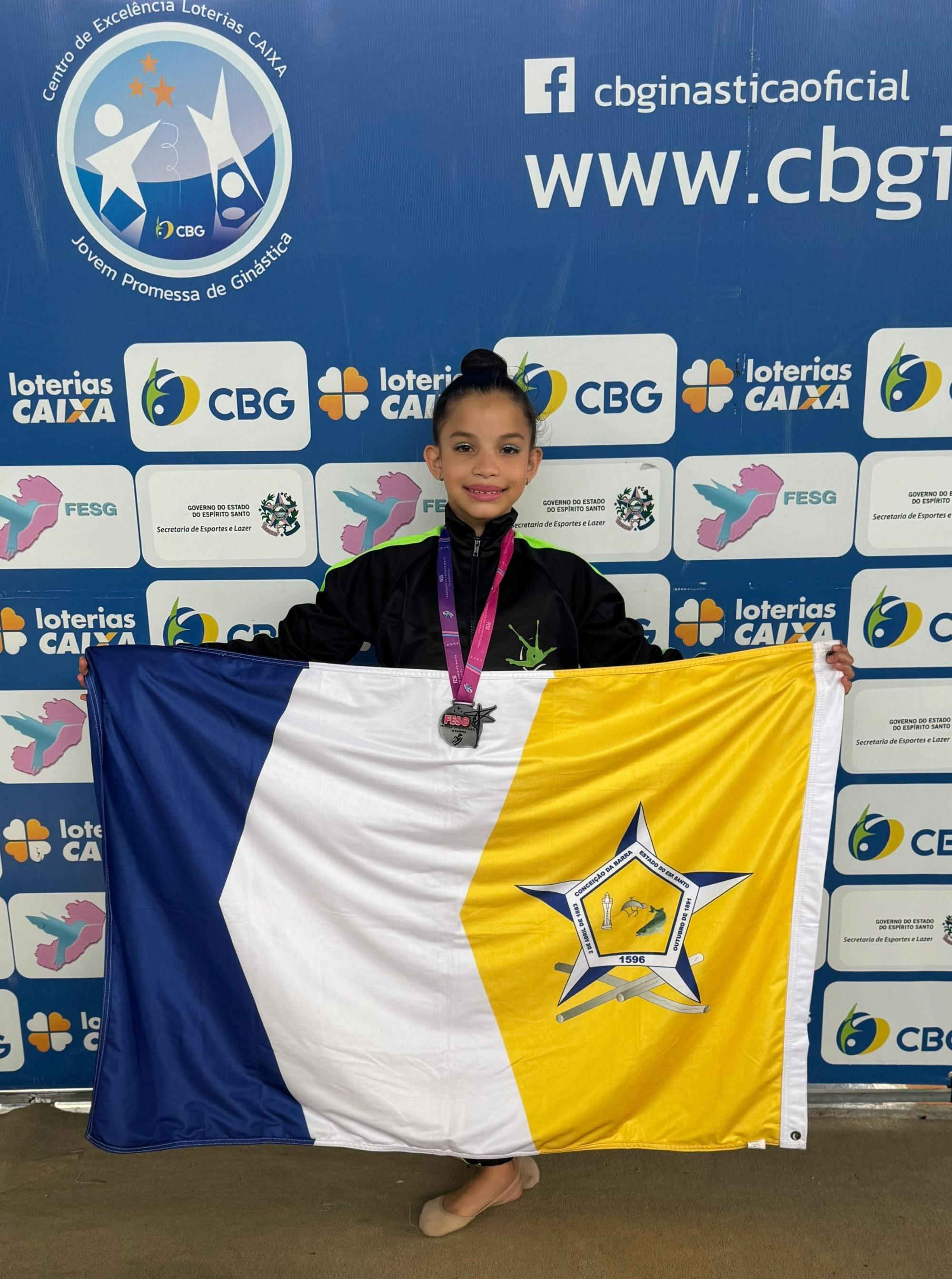 Ginasta barrense conquista medalha de prata em torneio estadual e enche Conceição da Barra de orgulho