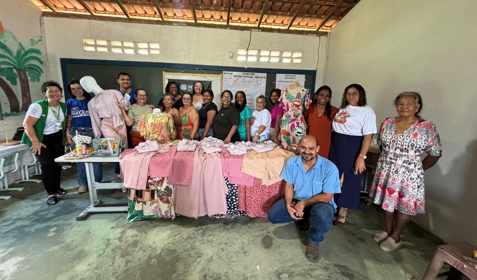 Mulheres rurais de Conceição da Barra concluem qualificação em Corte e Costura