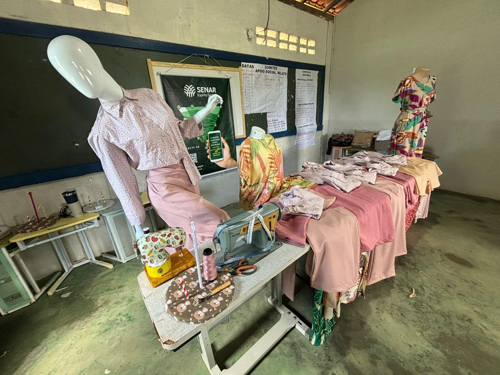 Mulheres rurais de Conceição da Barra concluem qualificação em Corte e Costura