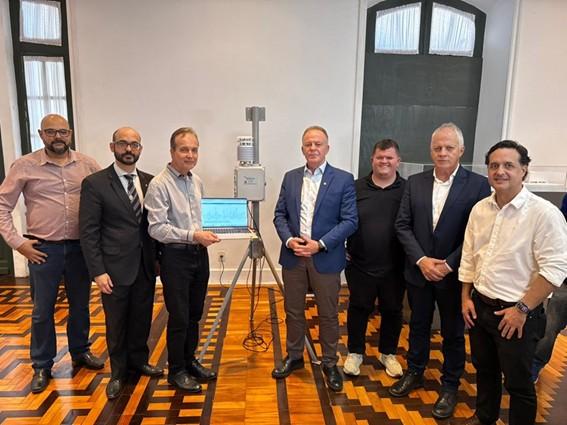 Governo do Espírito Santo firma acordos com empresas para aprimorar o monitoramento da qualidade do ar