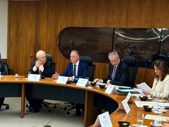 Casagrande lidera entrega de Cartas dos Biomas em evento pré-COP30 em Brasília