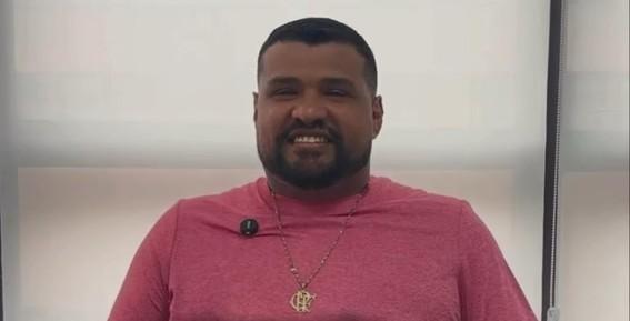 Homens também têm câncer de mama: a história do Filipe e o alerta para o diagnóstico precoce