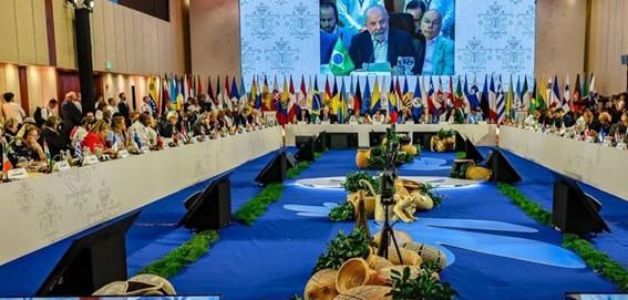 “Somos uma região de paz e queremos continuar assim”, diz Lula na IV Cúpula da Celac-EU