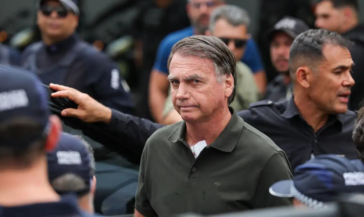 Bolsonaro cita paranoia em audiência de custória. prisão é mantida
