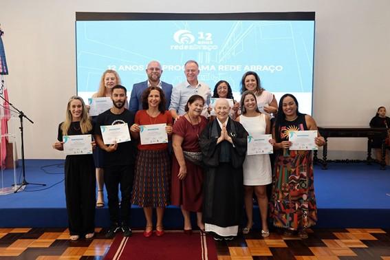 Rede Abraço celebra 12 anos e premia boas práticas no cuidado e prevenção ao uso de drogas, no ES