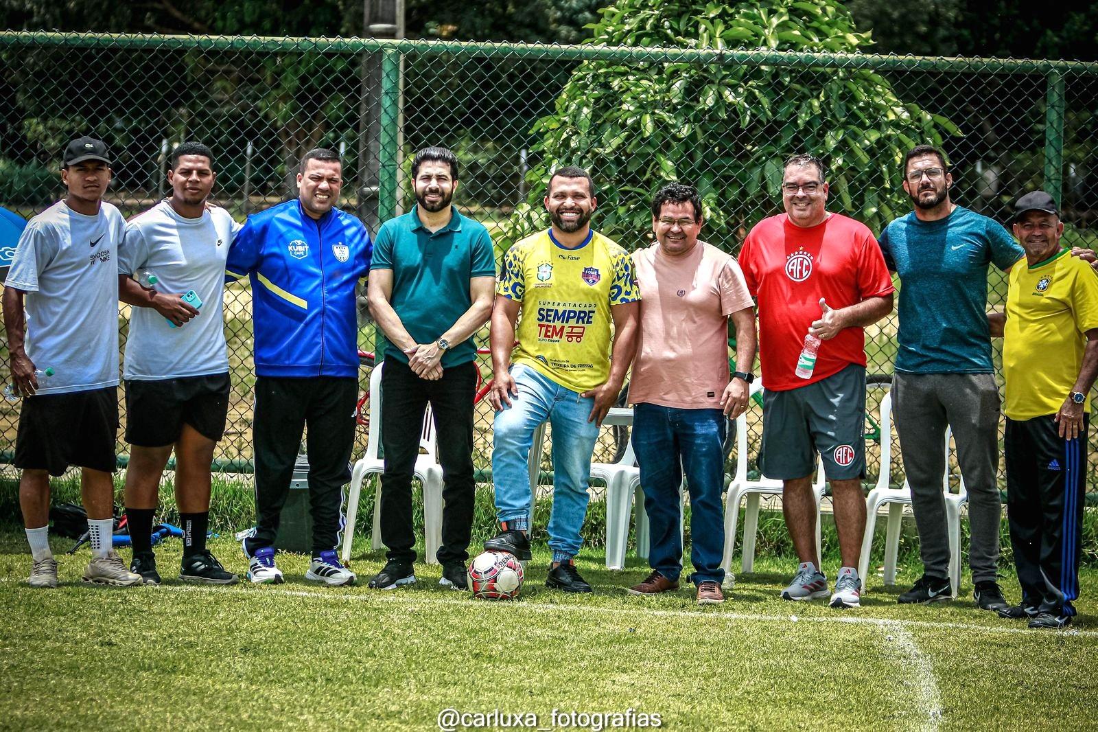 Avaliação oficial do América, do Rio, reúne jovens atletas em Braço do Rio,  em Conceição da Barra, ES