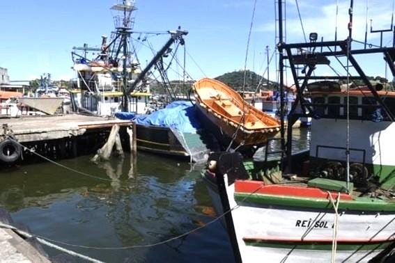 Proibição da pesca com traineiras no Espírito Santo é aprovada e fortalece a pesca artesanal