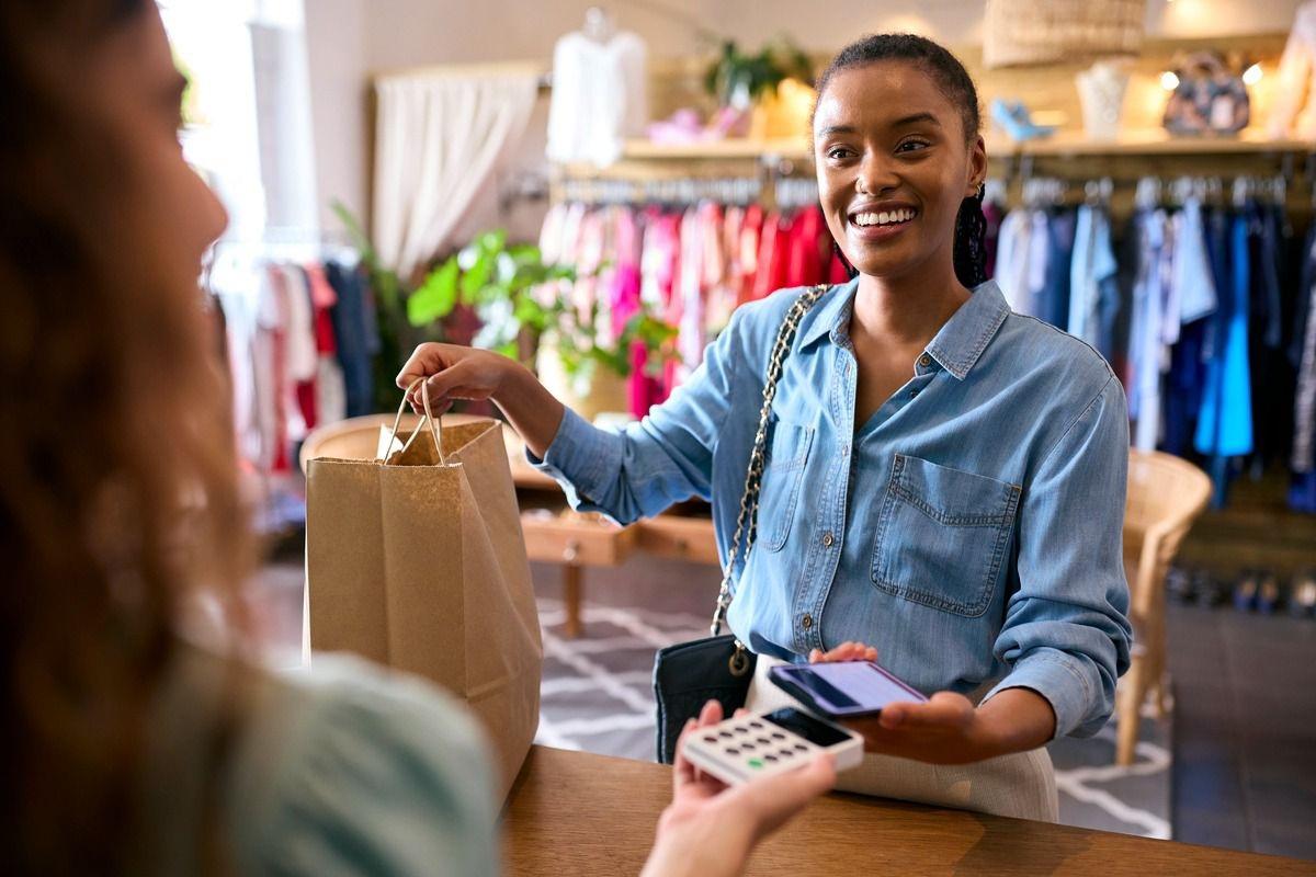 Impostos chegam a representar mais de 77% do valor de presentes no Natal