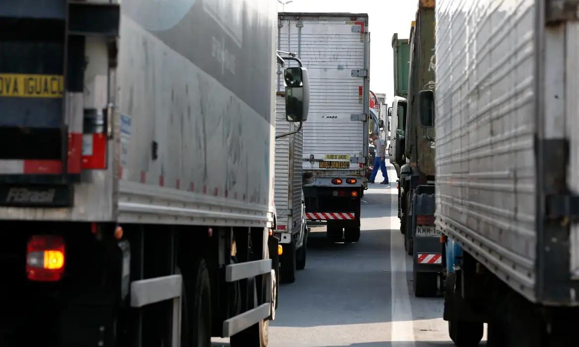 CMN regulamenta linha de R$ 6 bilhões para financiamento de caminhões