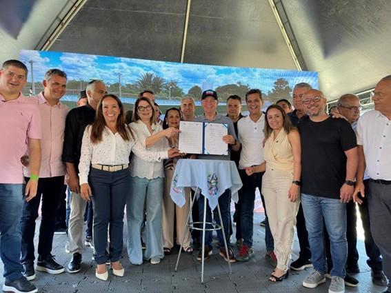 Governo do Espírito Santo entrega equipamentos e anuncia R$ 20 milhões em novos investimentos em Mucurici