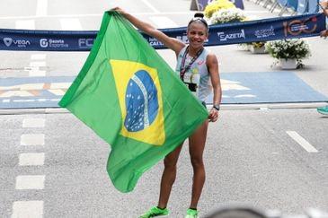 Ainda quero ser campeã da São Silvestre, diz Núbia de Oliveira