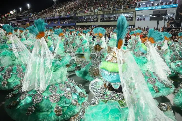 Conheça os enredos das escolas do Grupo Especial do Rio em 2026