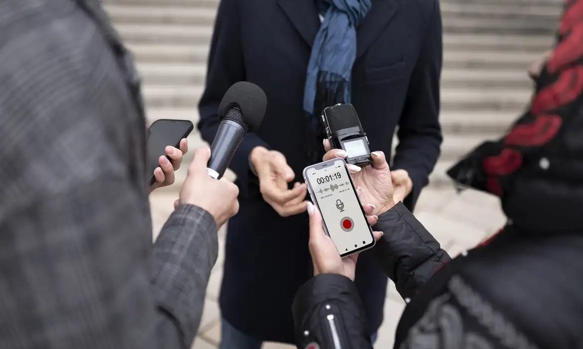 Profissão multimídia prejudica jornalista e radialista, diz sindicato
