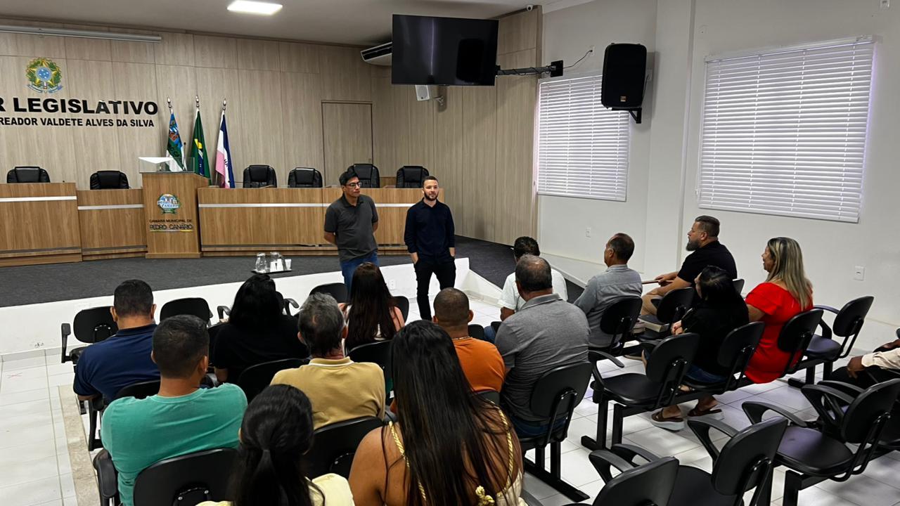 Prefeito Kleilson Rezende participa de culto de ação de graças com pastores em Pedro Canário, ES