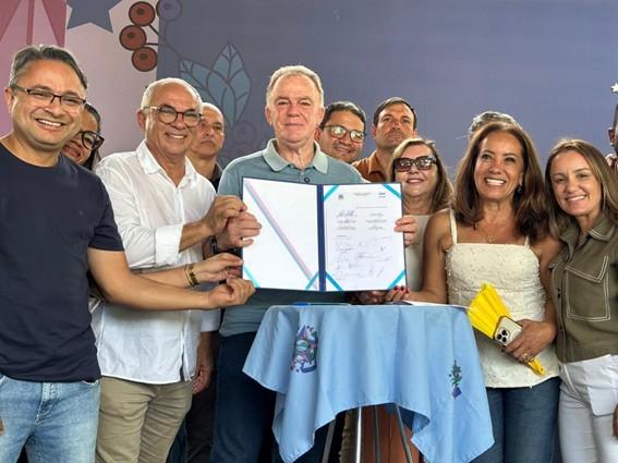 Governo do Espírito Santo entrega obras e anuncia novos investimentos em Bom Jesus do Norte
