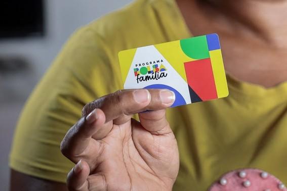 Bolsa Família chega a 18,77 milhões de beneficiários do país a partir desta segunda (19)