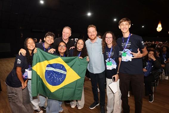Governo do Espírito Santo envia maior grupo de estudantes do Intercâmbio Estudantil 2025