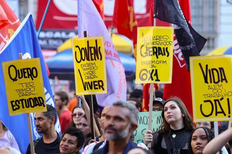 Boulos acredita que fim da escala 6x1 pode ser aprovado neste semestre