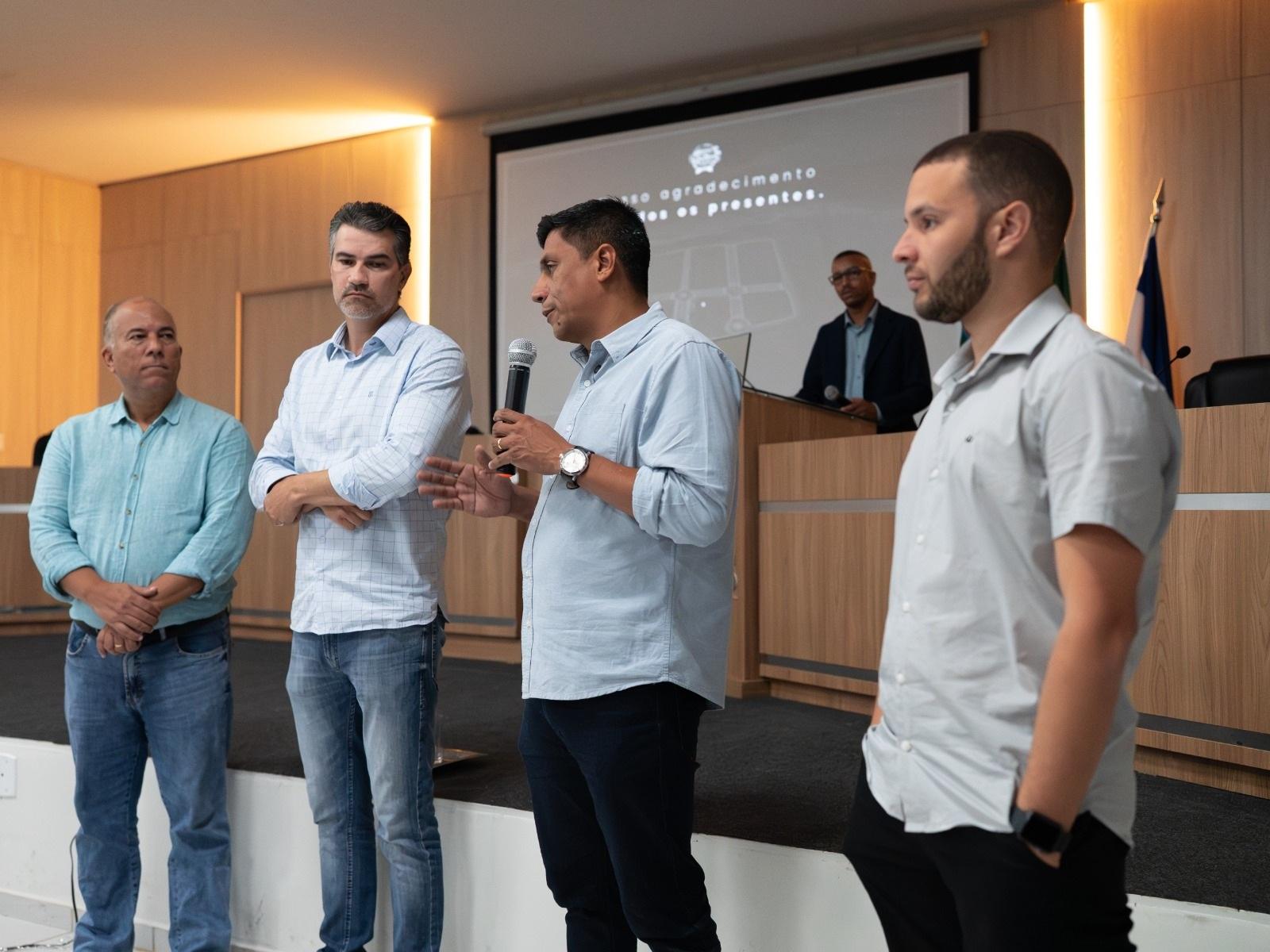 Prefeitura apresenta projeto do Park Empresarial e incentivos para empresários em Pedro Canário, ES