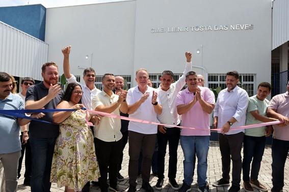 Governo do Espírito Santo inaugura centro de Educação Infantil e amplia número de vagas em Viana