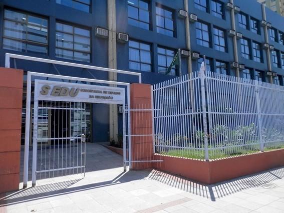 Governo do Espírito Santo inicia repasse de R$ 4 milhões para 100 escolas na 5ª edição do ‘Prêmio Escola que Colabora’