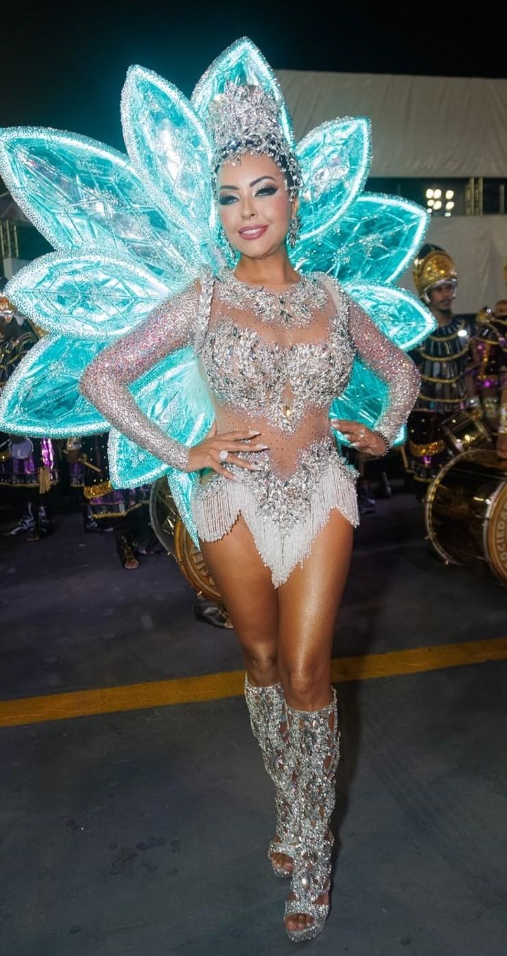 Com o apoio de Weverson Meirelles, Rosas de Ouro permanece no Grupo Especial e recoloca a Serra na elite do Carnaval Capixaba