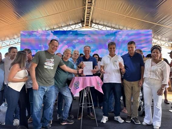 Governo do Espírito Santo inaugura pavimentação rural e autoriza nova etapa em Colatina