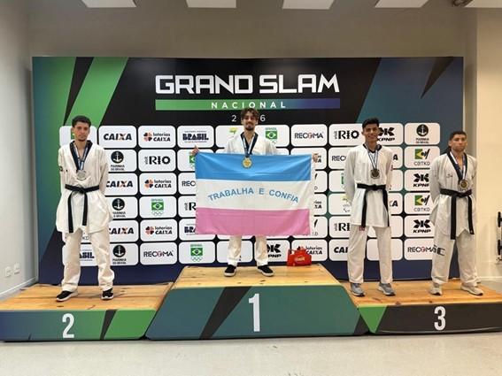Capixabas conquistam 17 medalhas na Seletiva Nacional e no Grand Slam de Taekwondo