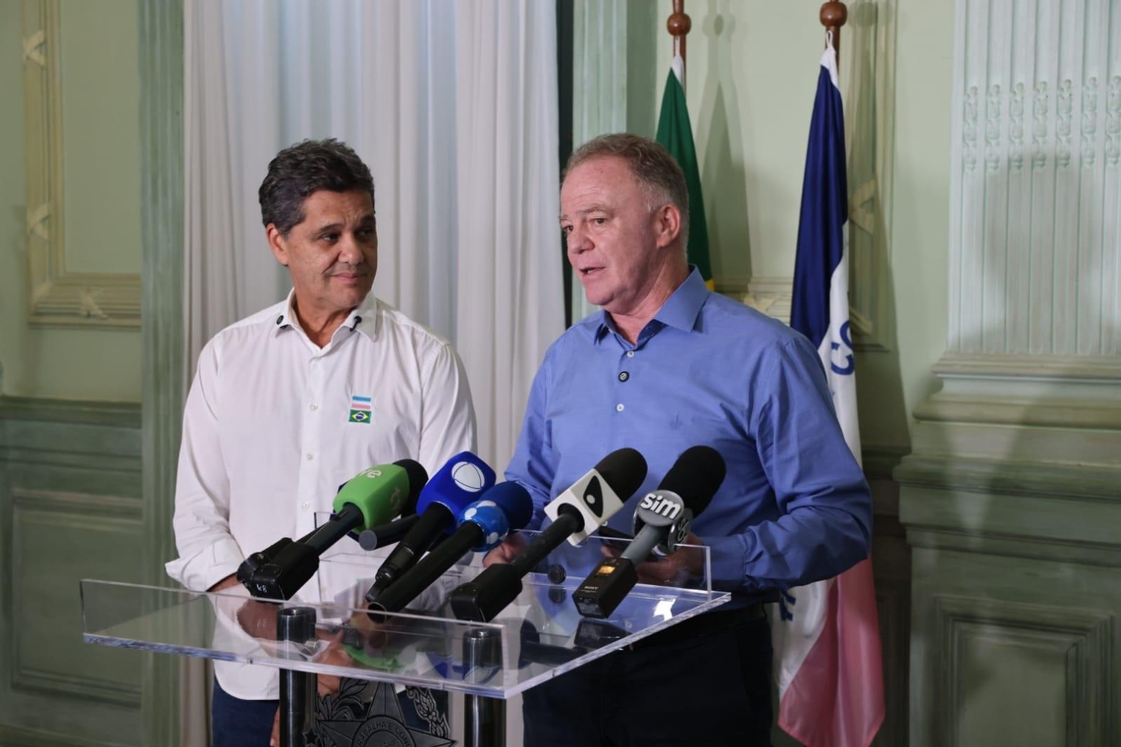 Governador Casagrande anuncia que deixará o cargo para disputar eleições; Ricardo Ferraço assume o Governo em abril