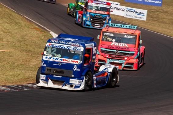 Em busca do título, Hugo Cibien estreia na temporada 2026 da Copa Truck