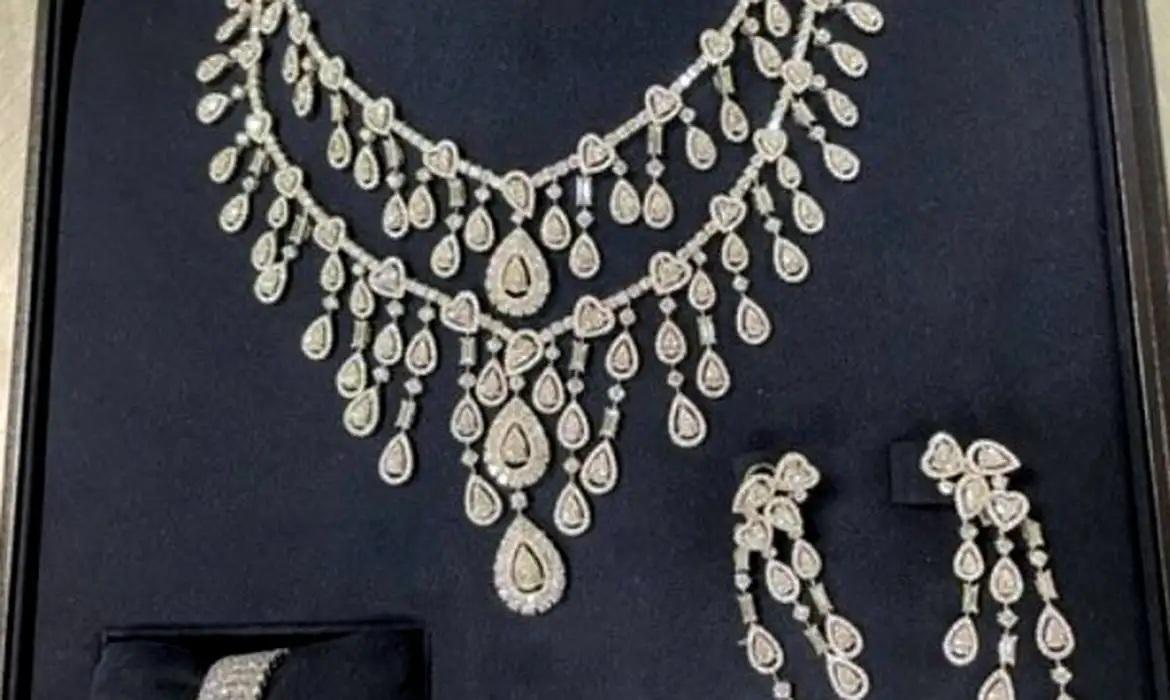 PGR pede arquivamento de inquérito sobre desvio de joias por Bolsonaro