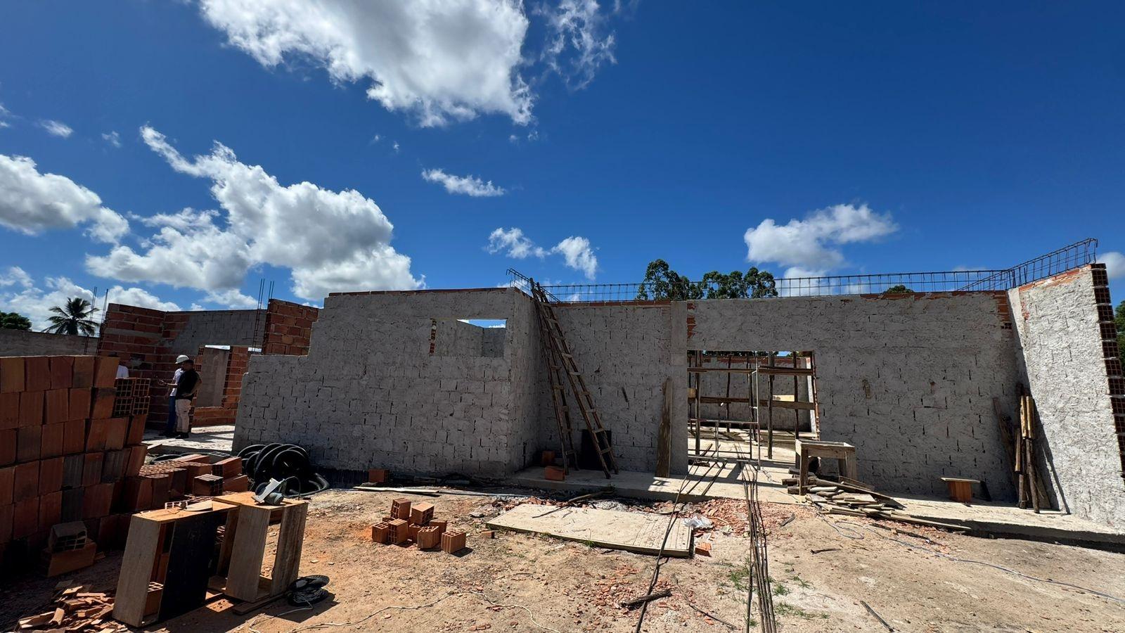 Obra do novo CRAS do bairro Canarinho avança e já atinge 20% de execução em Pedro Canário, ES