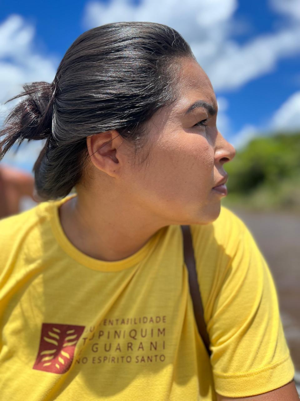 Com apoio da Suzano, agricultora indígena encontra na meliponicultura o caminho para sustentar a família