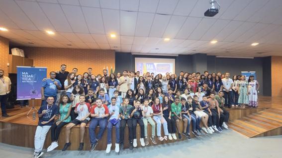 Alunos destaque em Matemática são premiados e participam de encontro olímpico em São Mateus, ES