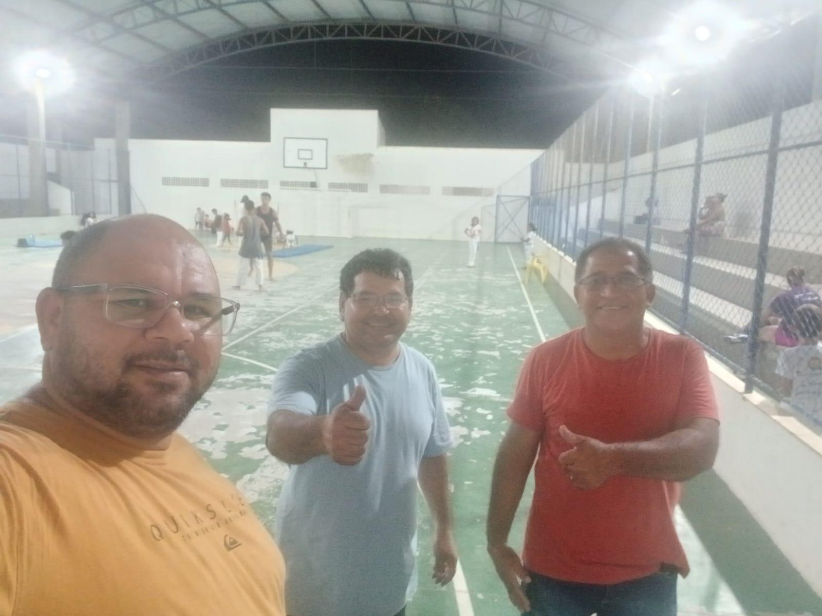 Campos, quadras e praças de Conceição da Barra recebem nova iluminação de LED