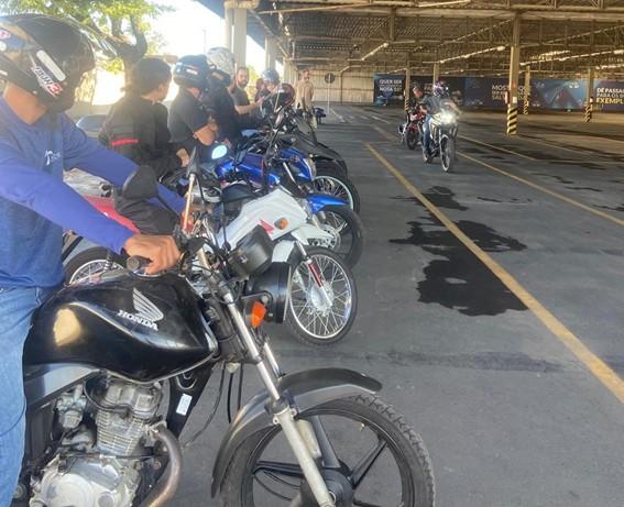 Detran/ES abre inscrições de cursos de Mecânica e Pilotagem de moto
