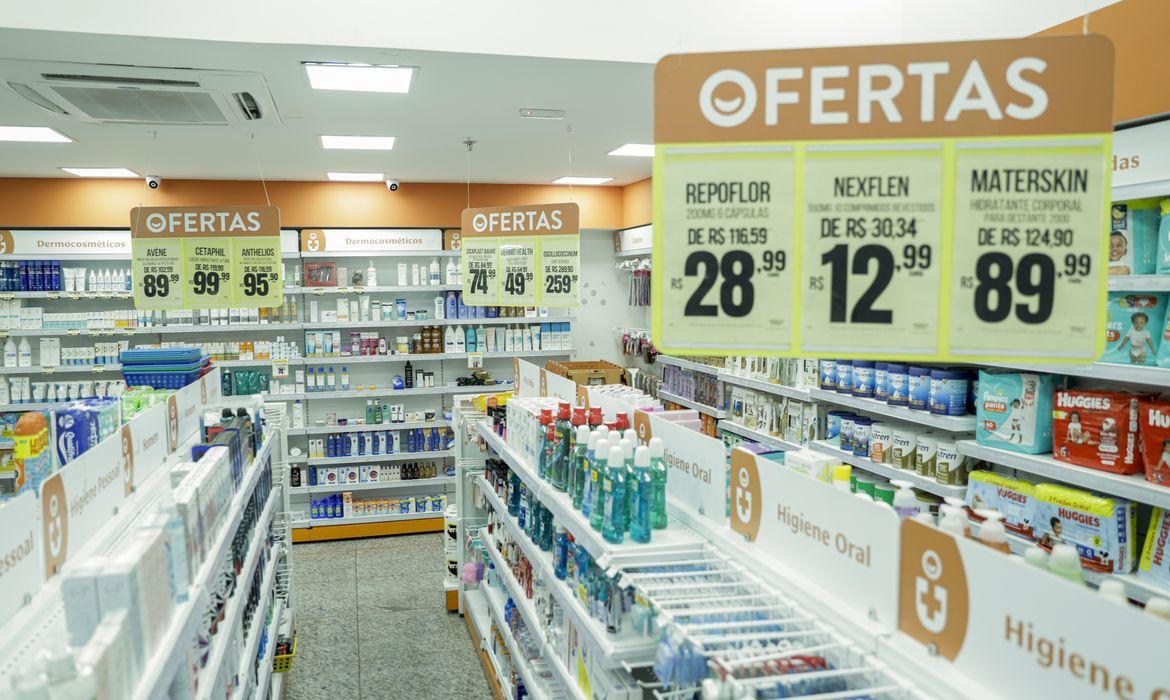 Medicamentos podem ter reajuste de até 3,81% a partir desta terça-feira (31)