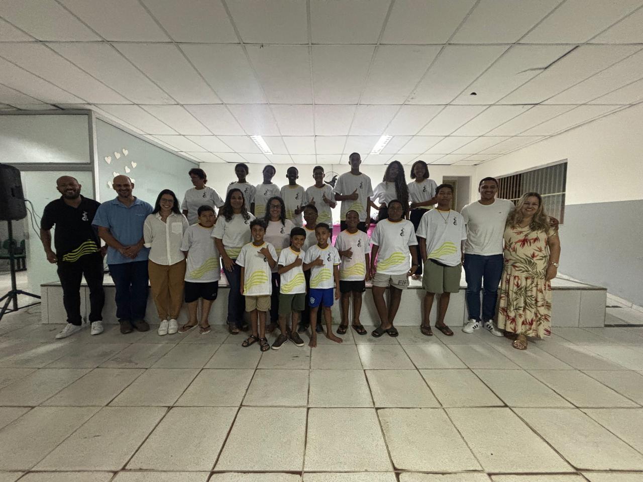 Suzano doa uniformes para Instituto Sol Maior em Conceição da Barra, ES
