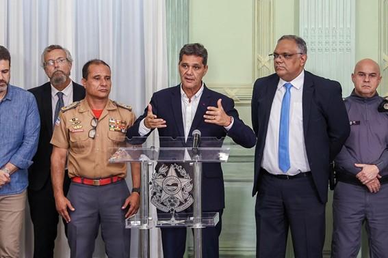 Governador do Espírito Santo, Ricardo Ferraço, apresenta operação integrada para Festa da Penha e show do Guns N' Roses