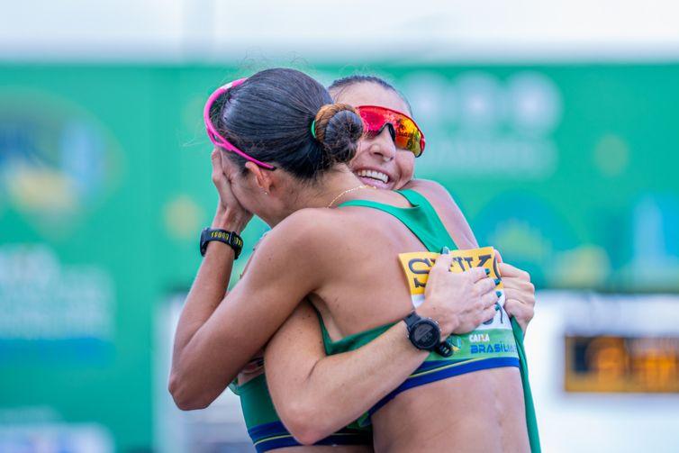 Caio Bonfim e equipe feminina conquistam bronze no Mundial de Marcha