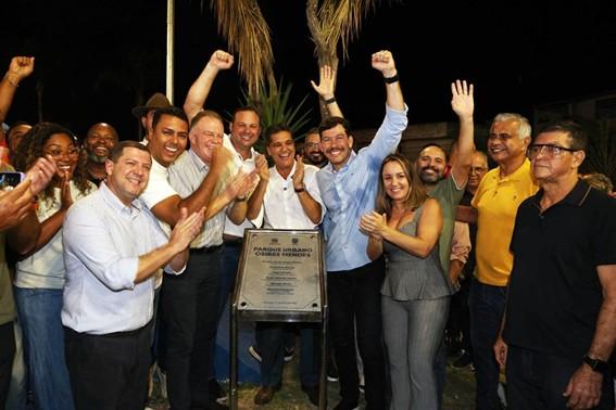 Governador Ricardo Ferraço inaugura reforma da Praça Osires Mendes, em Vila Velha, ES