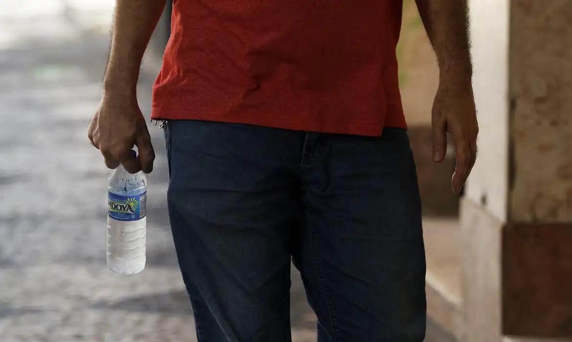 Onda de calor atingirá 4 estados; Inmet alerta para riscos à saúde