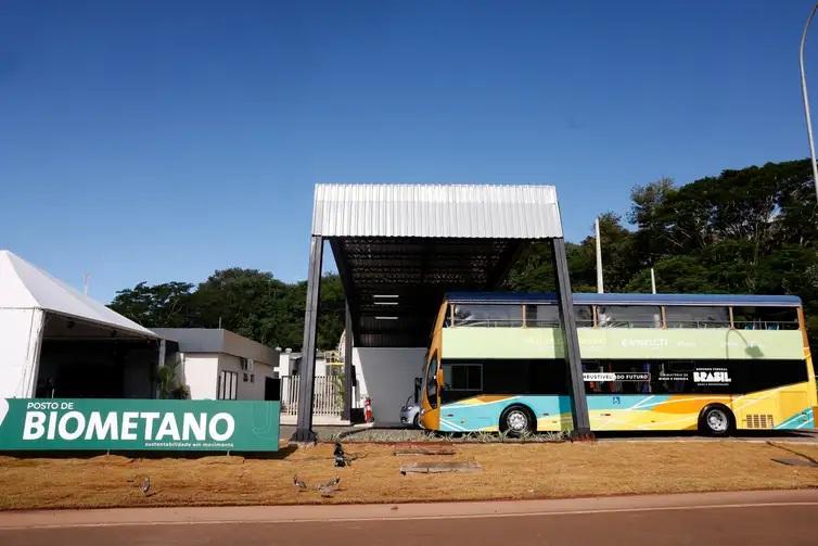 Energia solar em Itaipu tem potencial para dobrar capacidade da usina