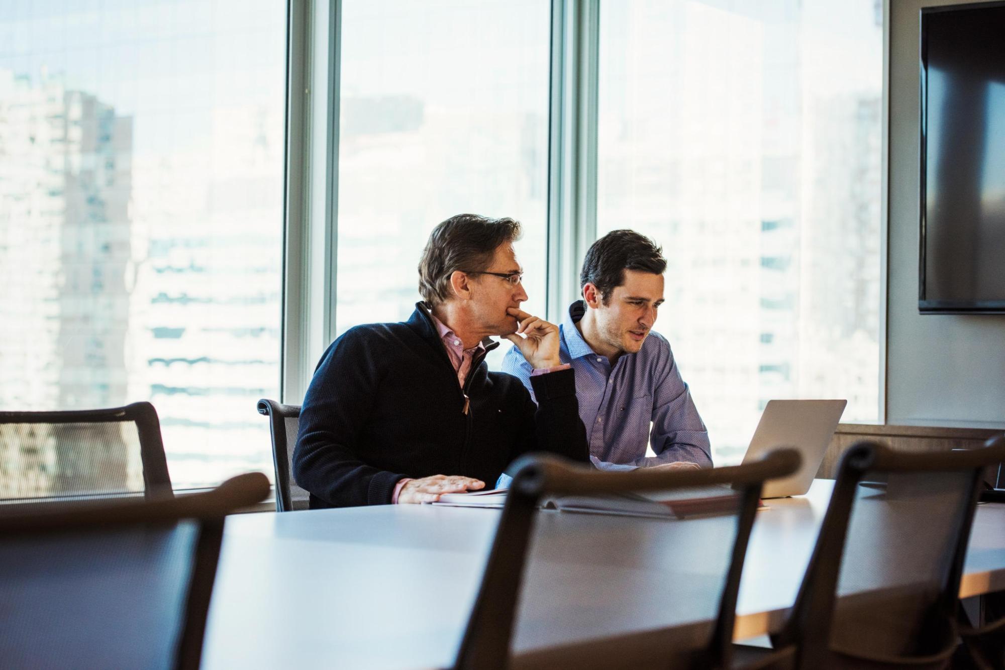 Micro e pequenas empresas devem decidir até setembro se vão migrar para o Simples Nacional