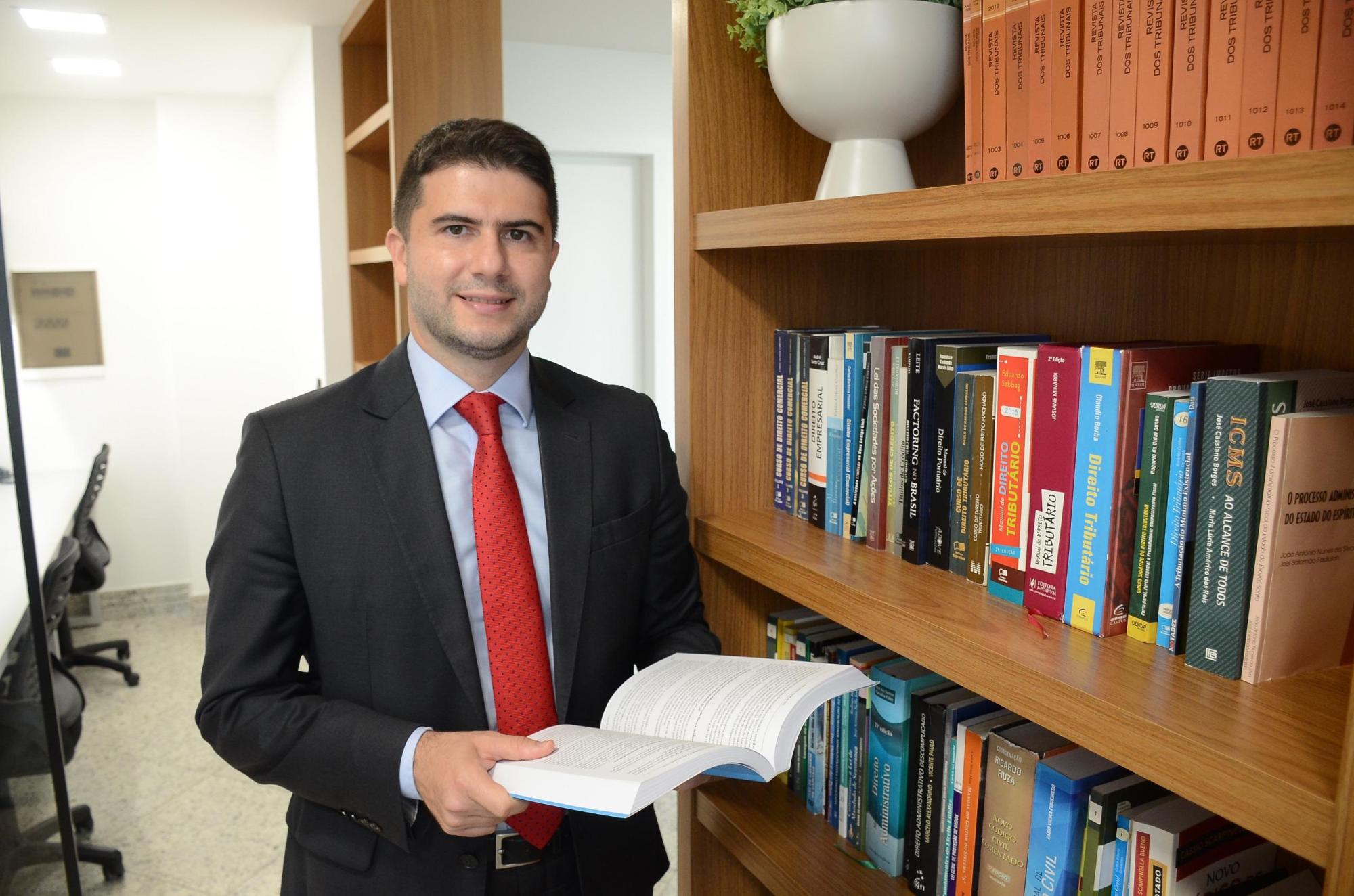 Micro e pequenas empresas devem decidir até setembro se vão migrar para o Simples Nacional