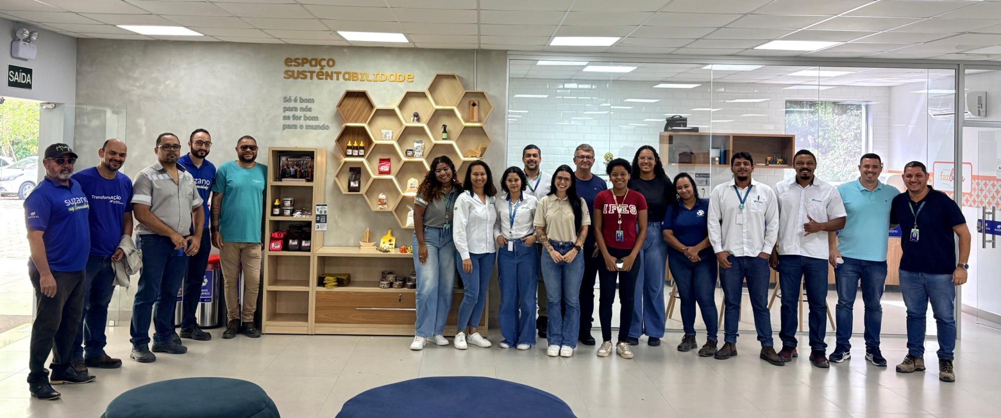 Pequenos empreendedores ganham espaço de vendas dentro do Centro de Operações da Suzano em Conceição da Barra, ES