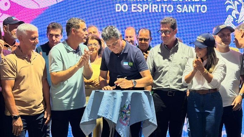 Governador Ricardo Ferraço entrega obras de saneamento e anuncia novos investimentos em Jaguaré, Espírito Santo