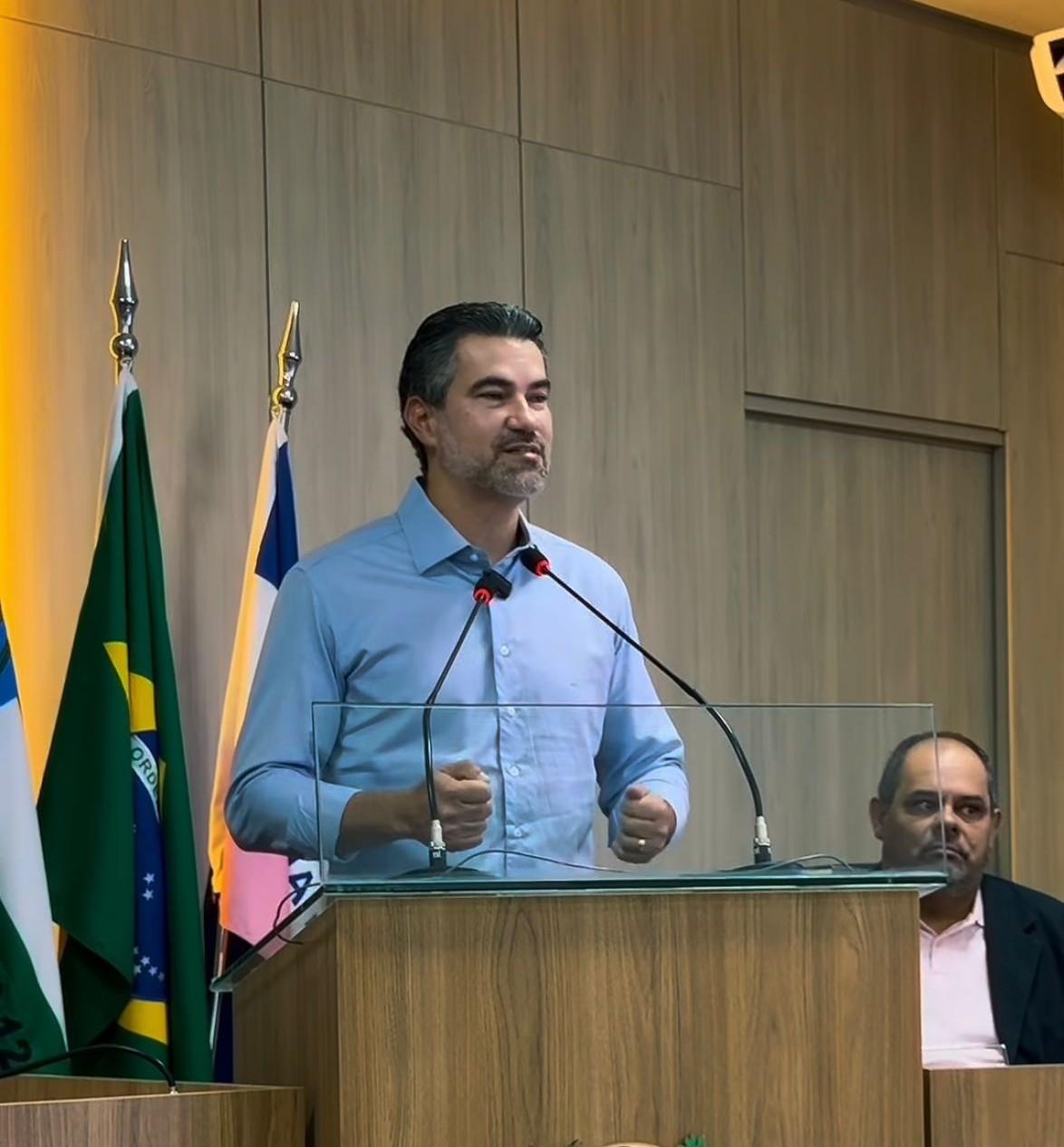 Prefeitura de Pedro Canário, no ES, empossa mais de 70 novos servidores concursados