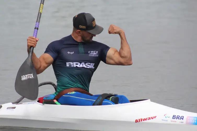 Brasil leva dois ouros na Copa do Mundo de canoagem e paracanoagem
