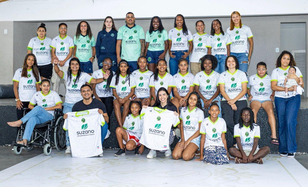Clube de futebol feminino de São Mateus, no ES, celebra cinco anos de fundação e apoio da Suzano